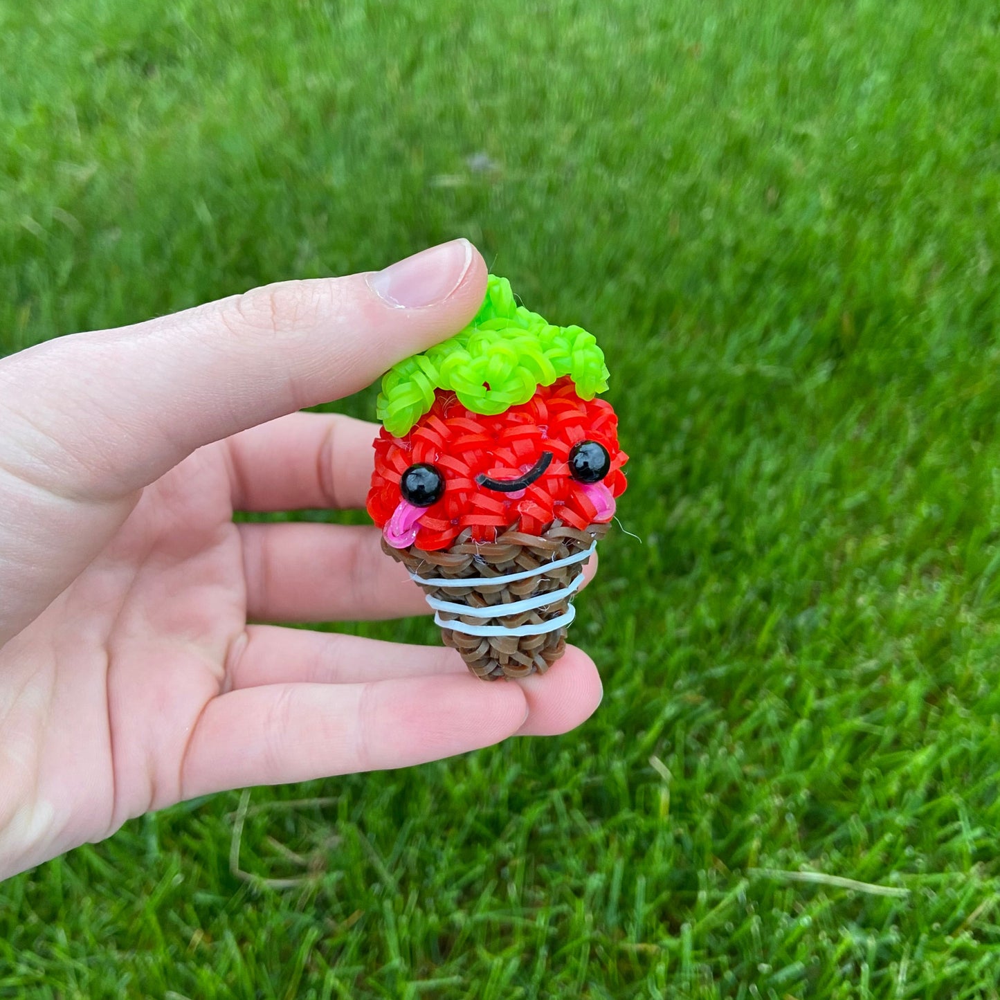 Rainbow Loom Strawberry