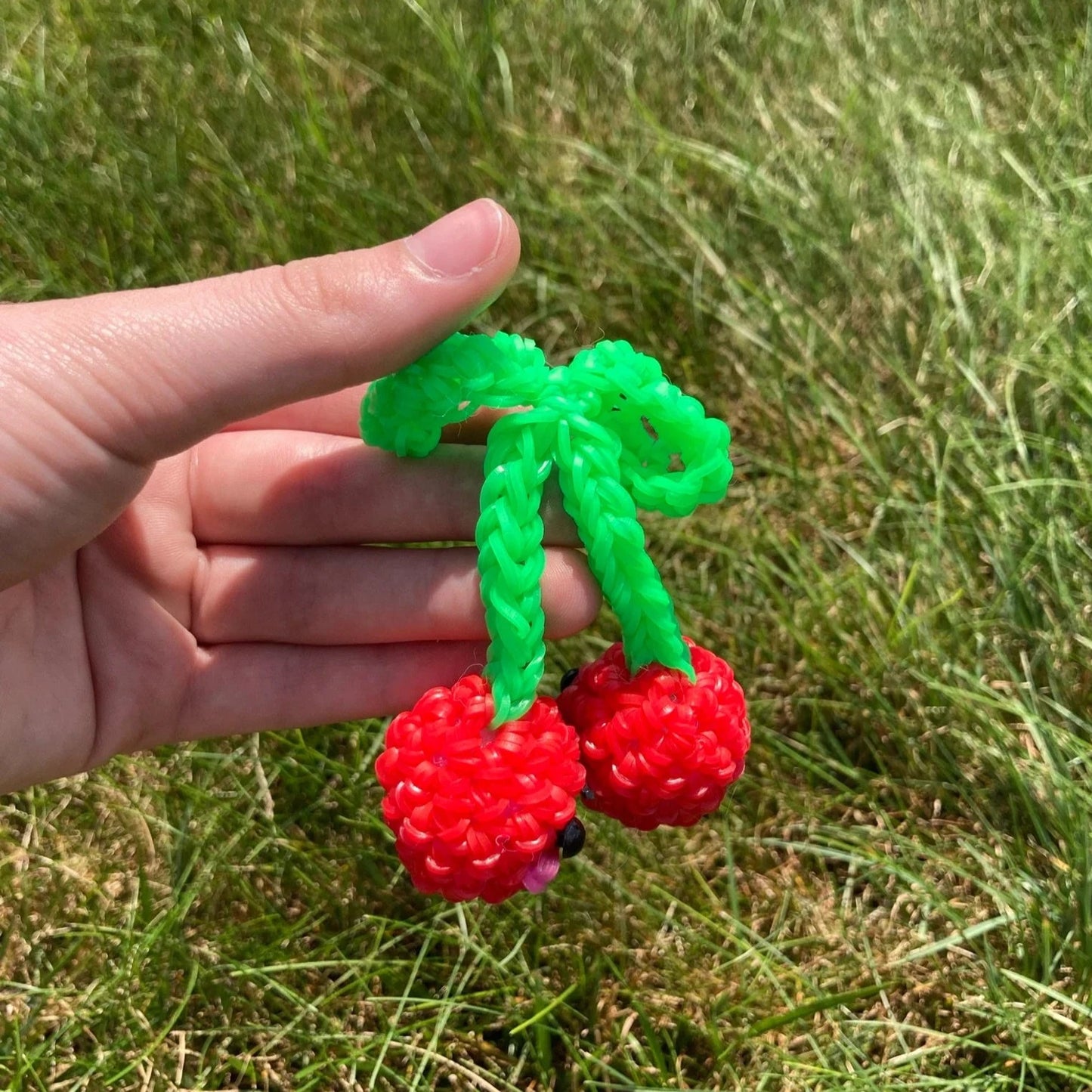 Rainbow Loom Cherries